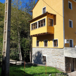 Valles del Narcea, Apartamentos Rurales